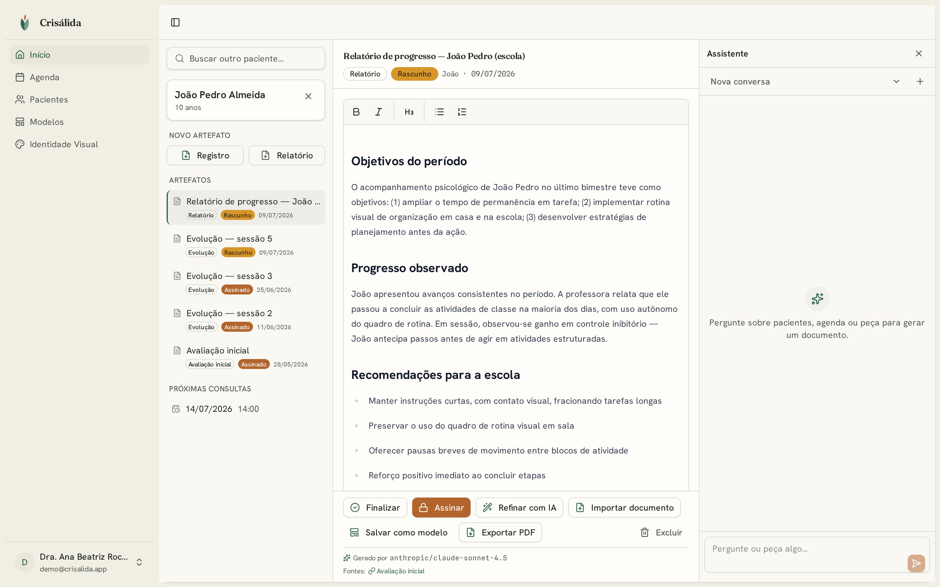 Editor da Crisálida com um relatório em rascunho gerado por IA, pronto para revisão e assinatura