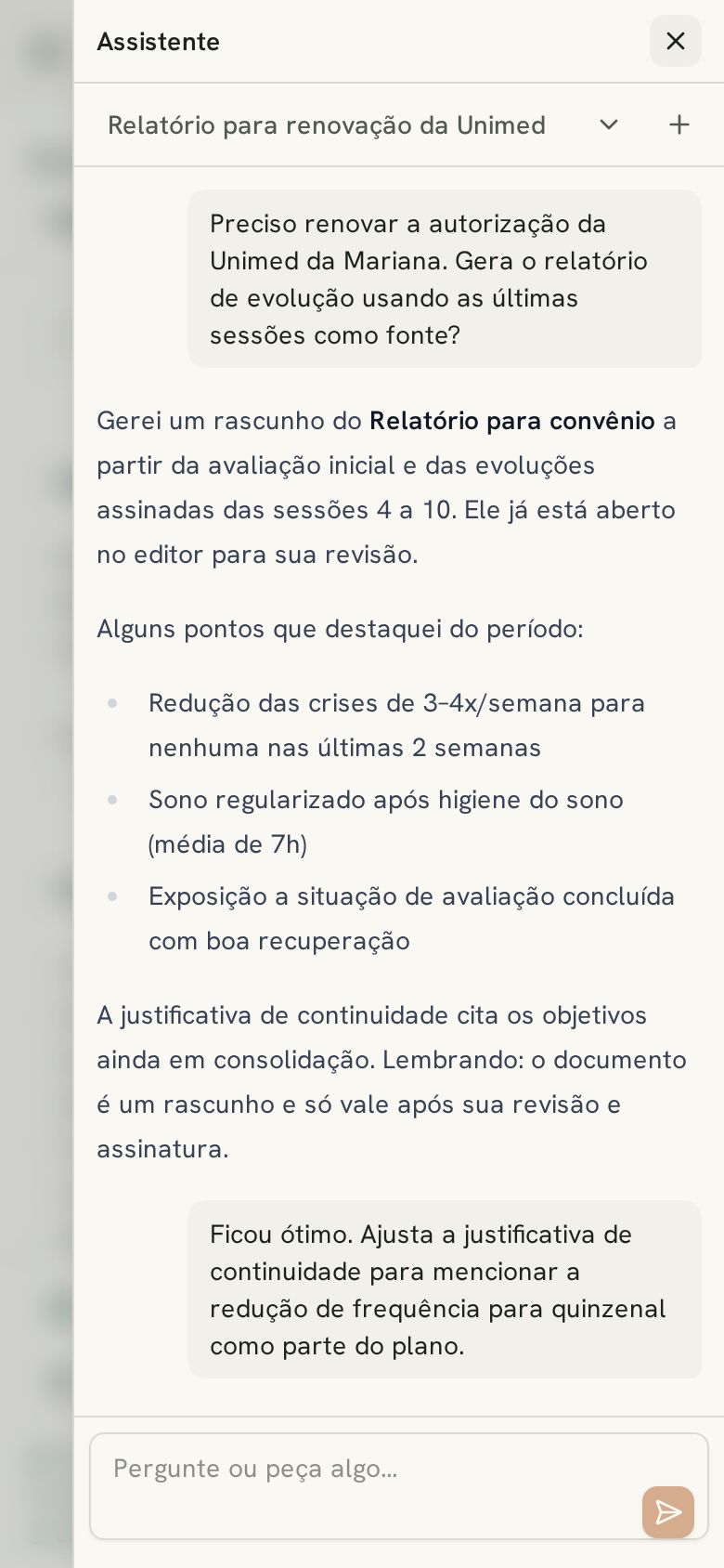 Assistente da Crisálida no celular gerando um relatório